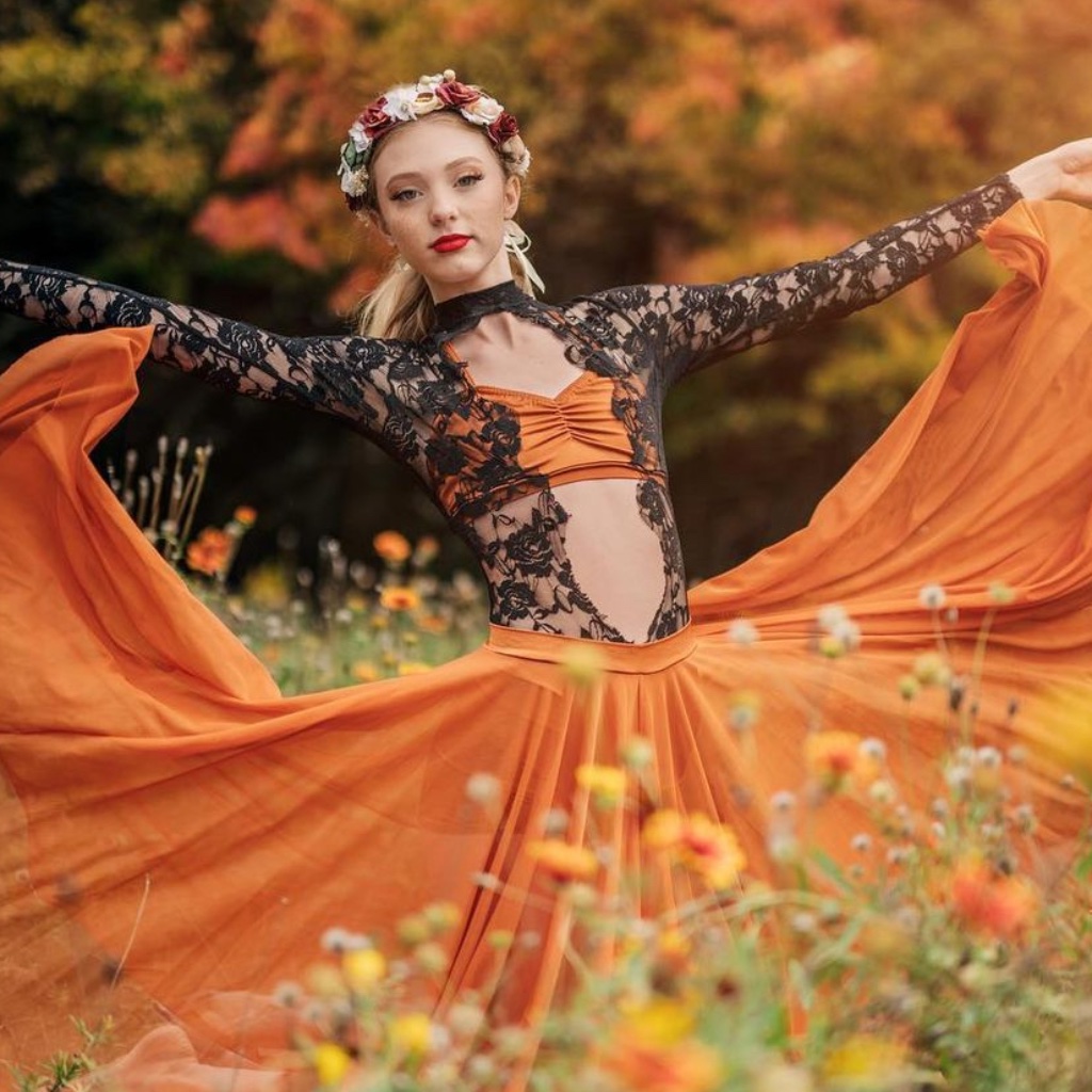 Elegant Orange Backless Lace Dress